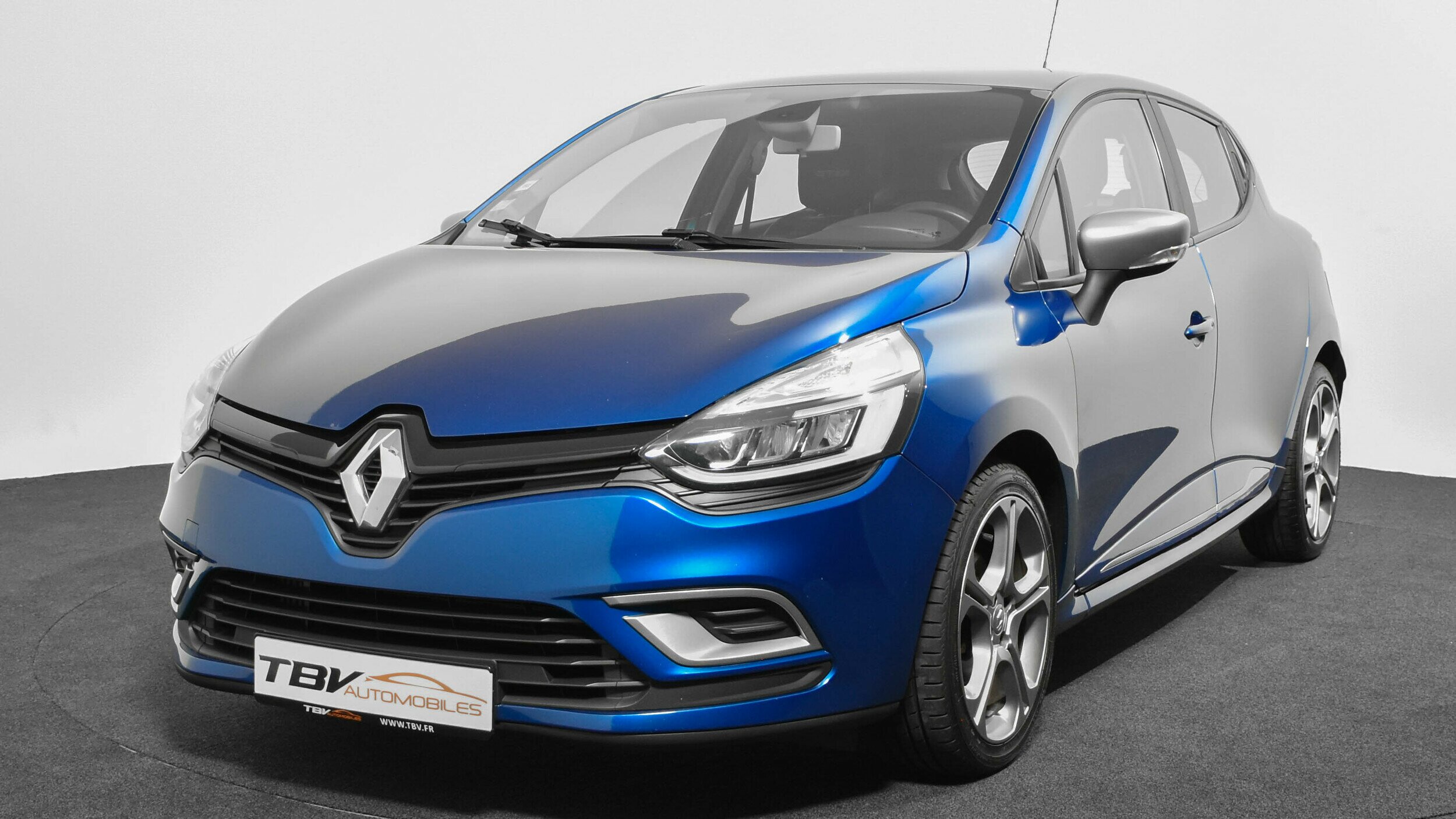 RENAULT Clio IV DCI 90 CV EDC TYPE GT LINE TOIT PANO HIFI BASS