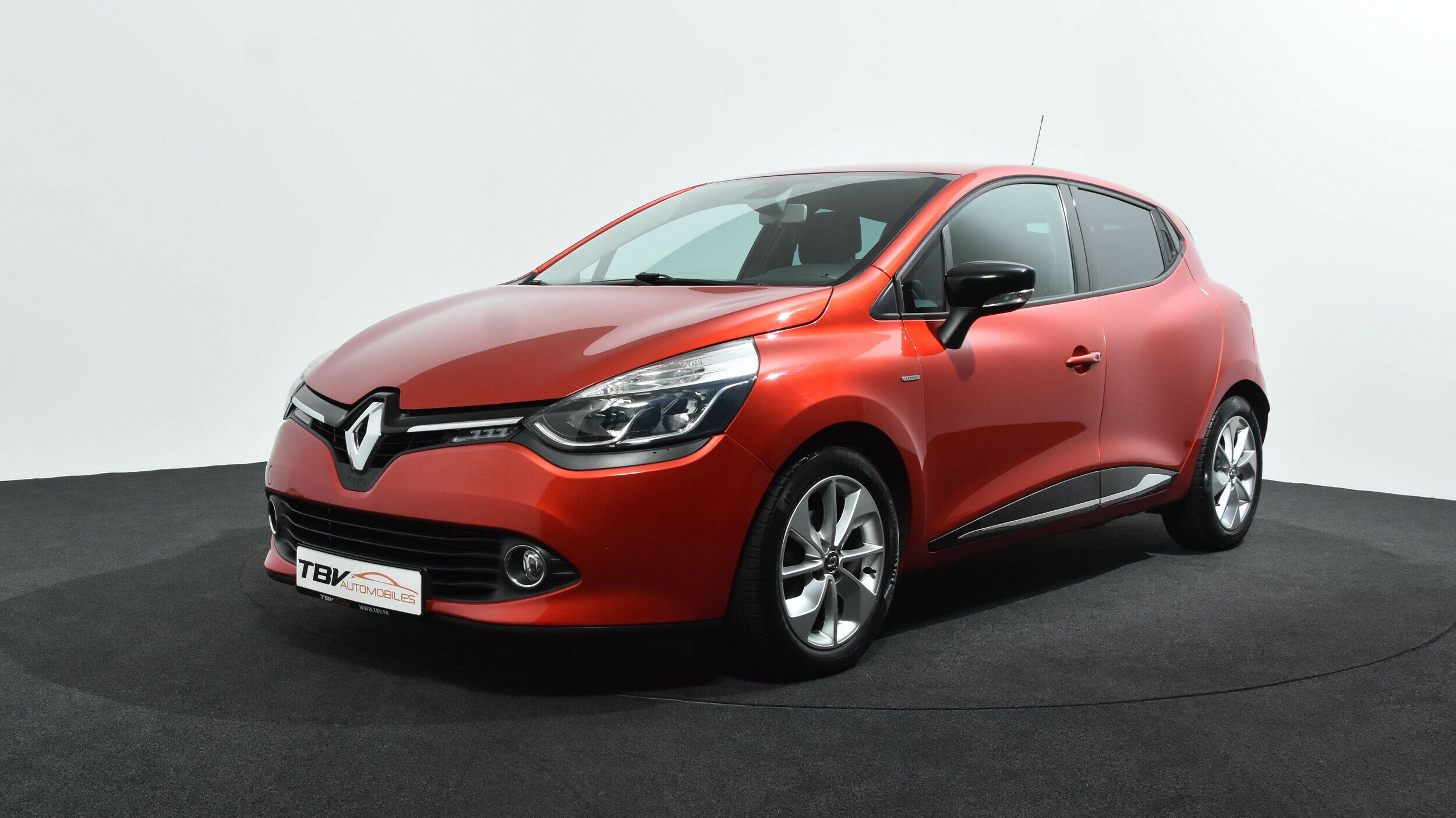 RENAULT Clio IV 0.9 TCE 90 CV TYPE LIMITED GPS BLUETOOTH