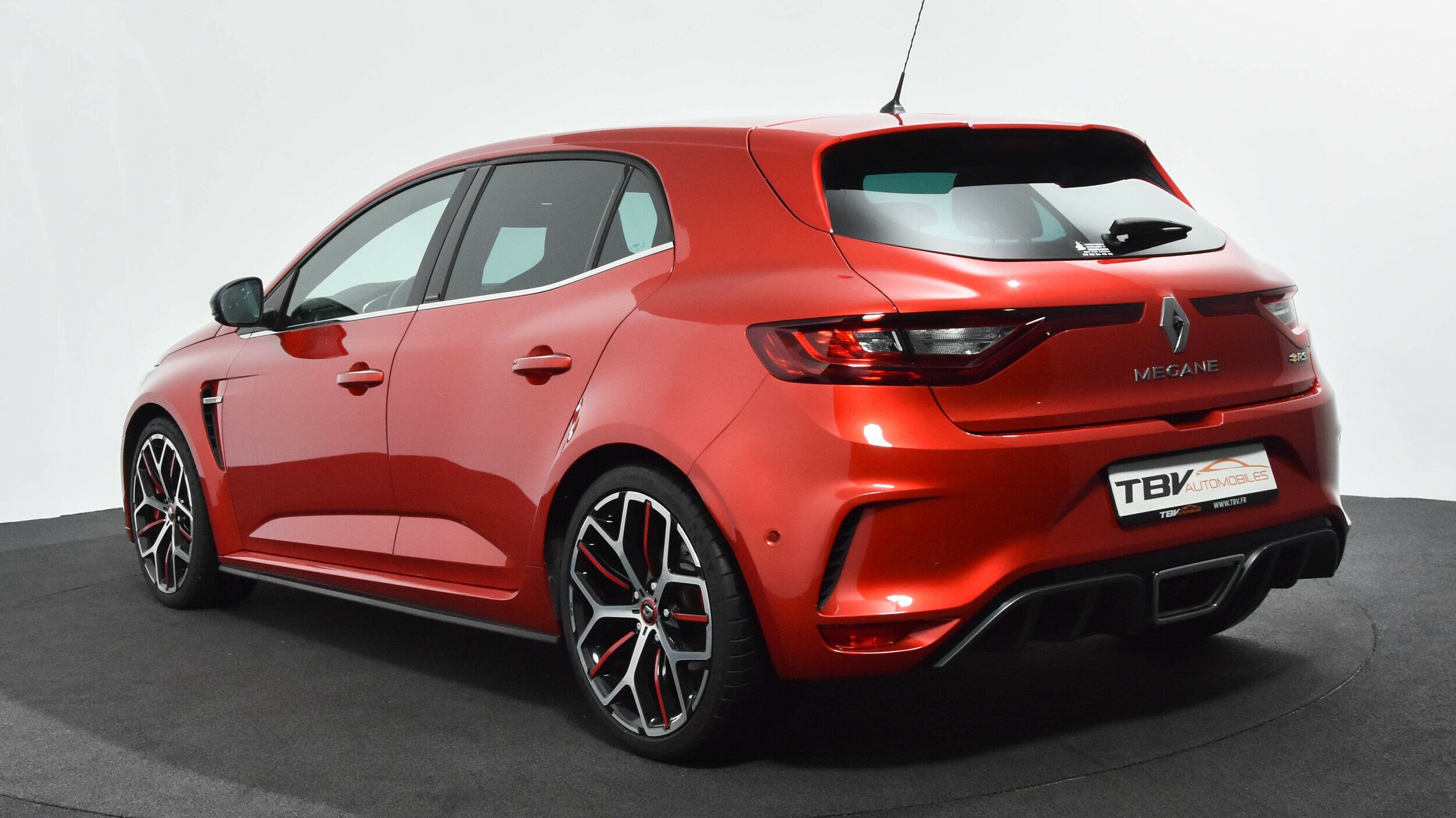 RENAULT Mégane IV RS TROPHY 1.8 T 300 CV EDC 4CONTROL BOSE ANGLE MORT  CAMERA PARK ASSIST KEYLESS FULL LED ALCANTARA GPS MODE RACE ALU 19″