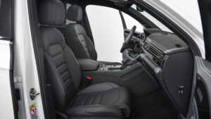 Volkswagen Touareg R eHybrid vue côté passager