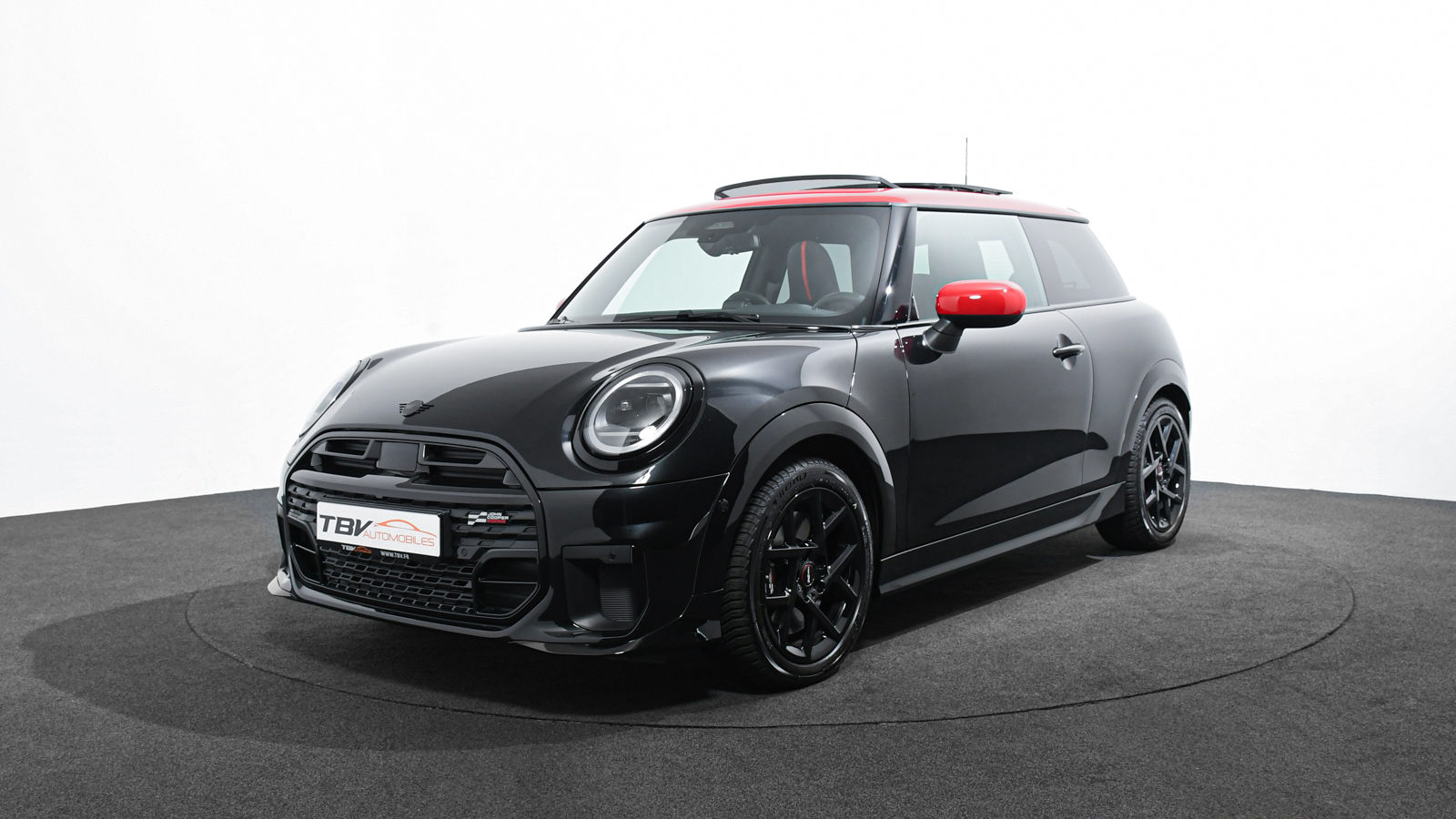 S JCW 204 CV GPS CARPLAY CAMERA HUD VIRTUAL COCKPIT FRONT ASSIST LANE ASSIST DETEC ANGLE MORTS DRIVE MODE TOIT OUVRANT SELLERIE JCW VESCIN NOIR JA JCW SPRINT SPOKE 17′ FAIBLE KMS